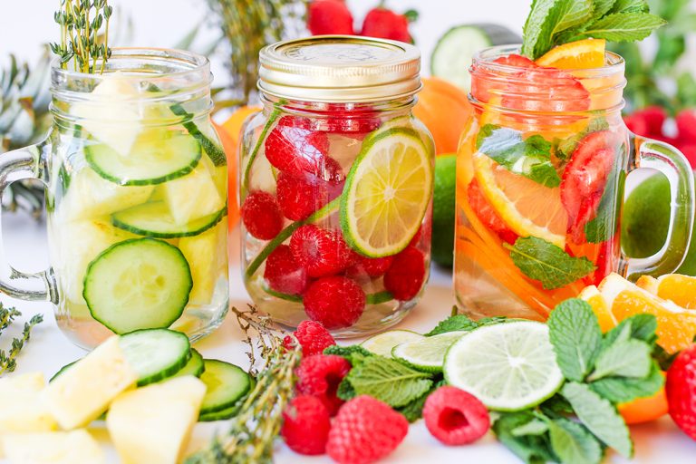 Infused Water Jadi Tren Gaya Hidup Sehat di Kalangan Muda