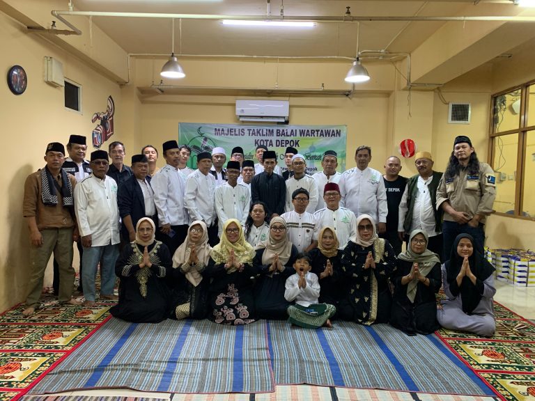 Majelis Taklim Balai Wartawan Depok Tekankan Pentingnya Ilmu dan Kebersamaan dalam Pengajian Bulanan