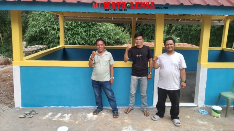 Pemdes Tegalwangi Saripudin Memantau Pembangunan