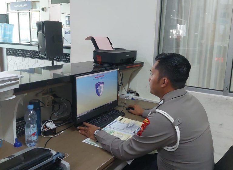 Polantas Samsat Garut Berikan Pelayanan Ramah