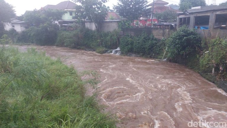 Hujan Deras Guyur Wilayah Bogor