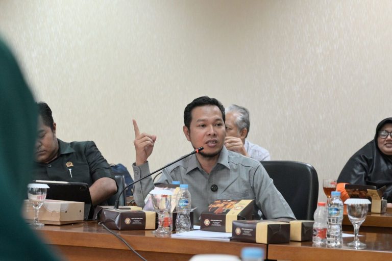 DPRD Ingatkan SPPG Agar Prioritaskan
